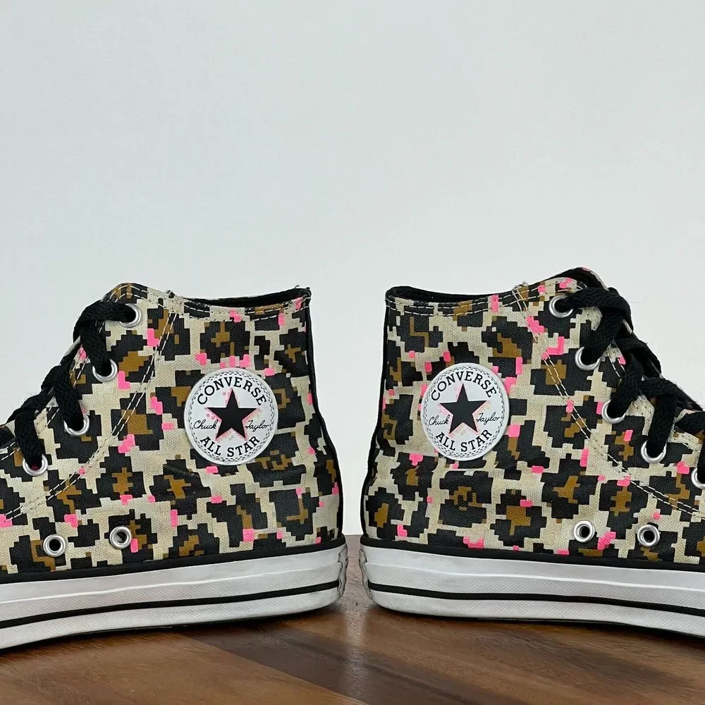 Converse size 5y